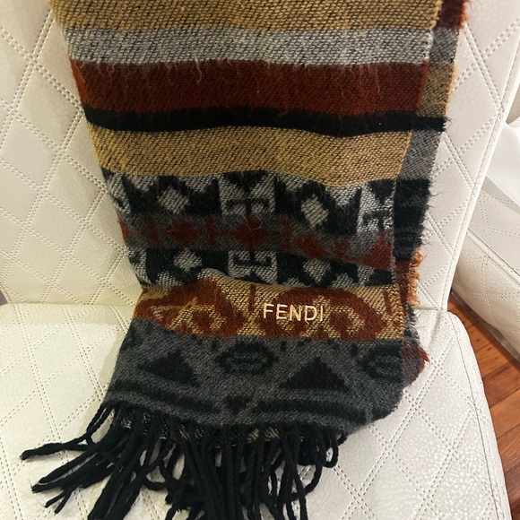 FENDI wool scarf - Picture 2 of 7